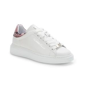 CAVALLI CLASS BY ROBERTO CAVALLI
​Leather Low Top Sneakers. New without box.